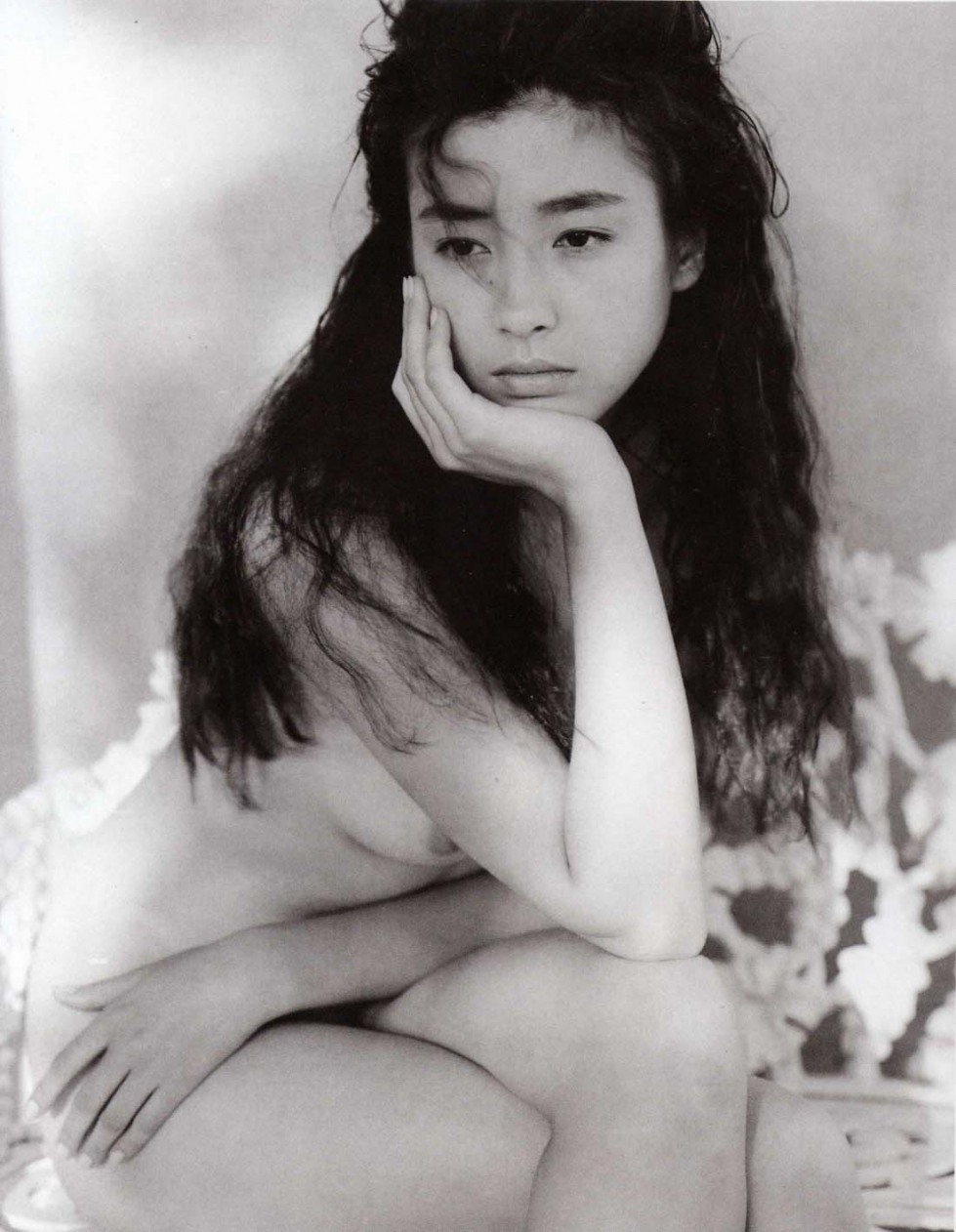 (Santa Fe) Rie Miyazawa Photo By Kishin Shinoyama_038.jpg