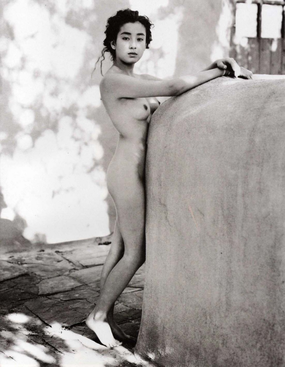 (Santa Fe) Rie Miyazawa Photo By Kishin Shinoyama_032.jpg